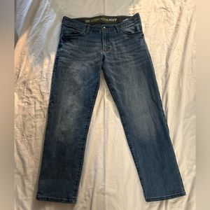 Lee extreme motion MVP size 16 Husky